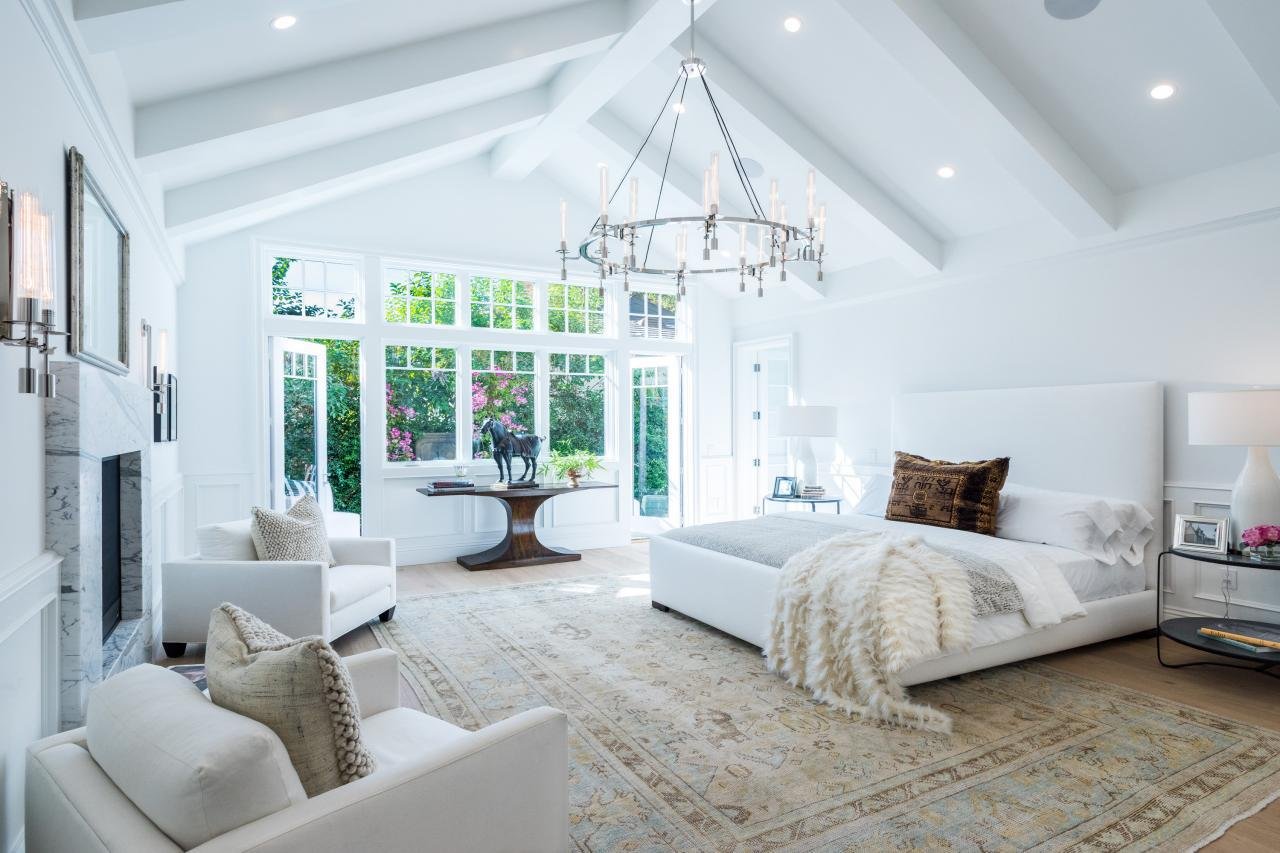 Beautiful House Inside Bedroom